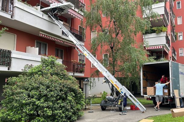 Noleggio a semi-freddo autoscala senza operatore