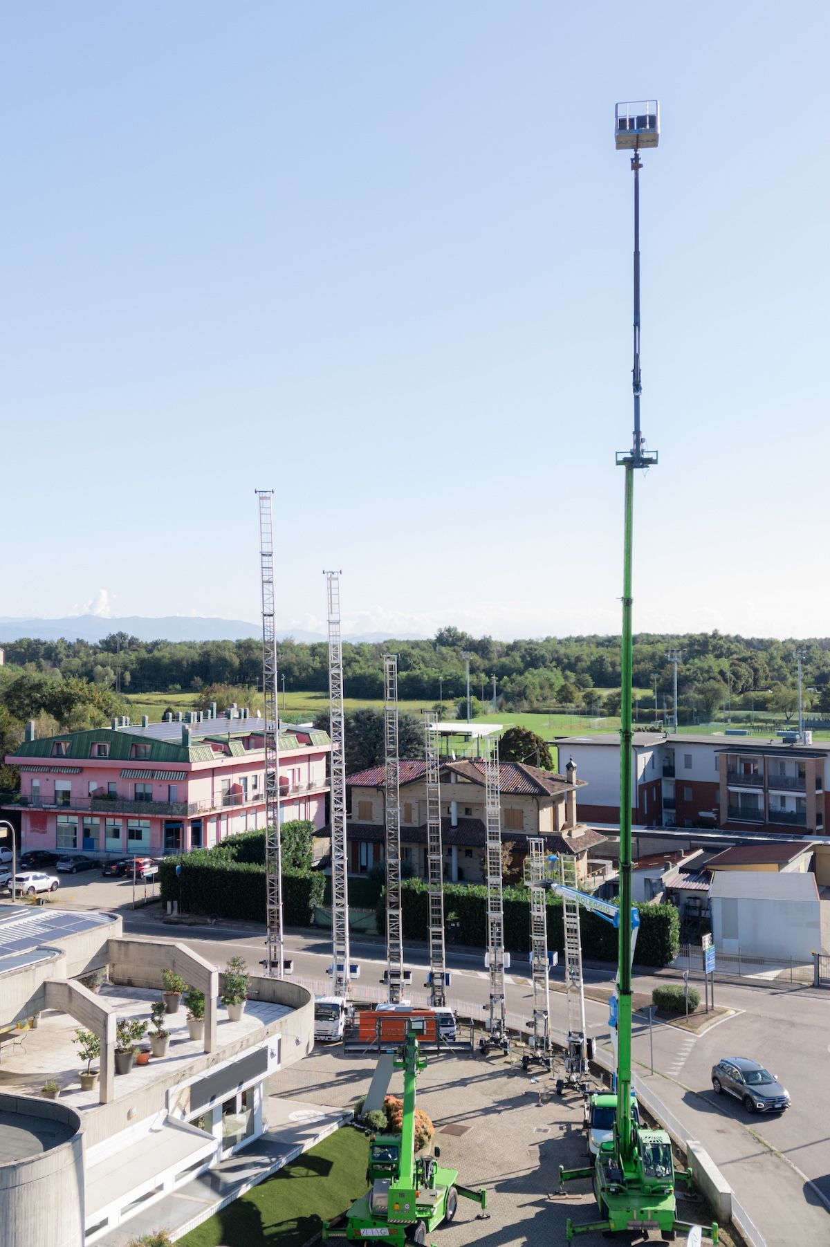 Noleggio elevatori Milano: un servizio completo